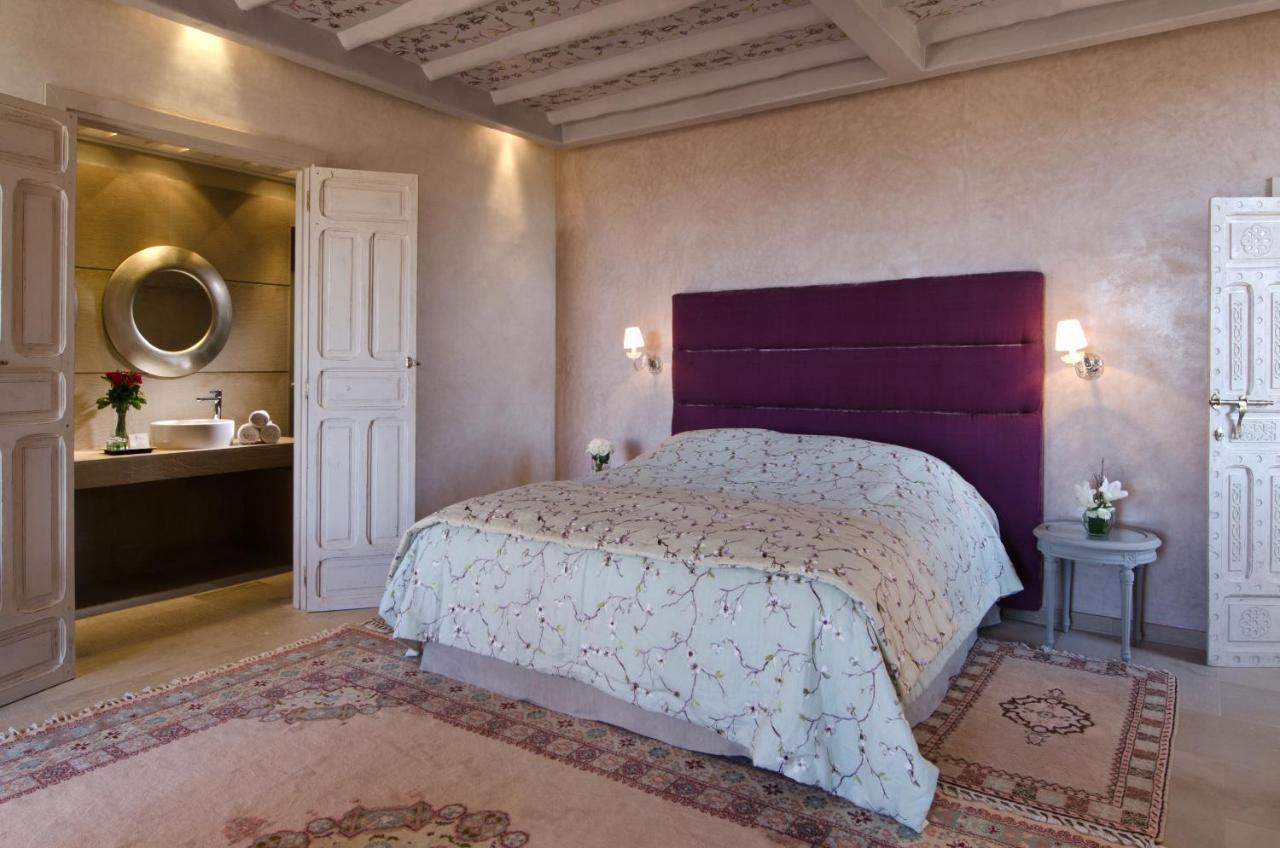 Tigmiza Boutique Hotel & Spa Ouled Jelal Exteriér fotografie A bedroom at the hotel